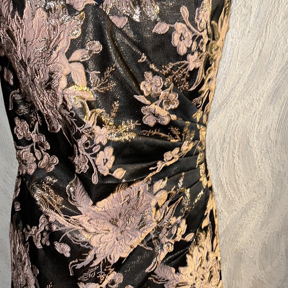 ADRIANA PAPELL - Picture 4 of 7